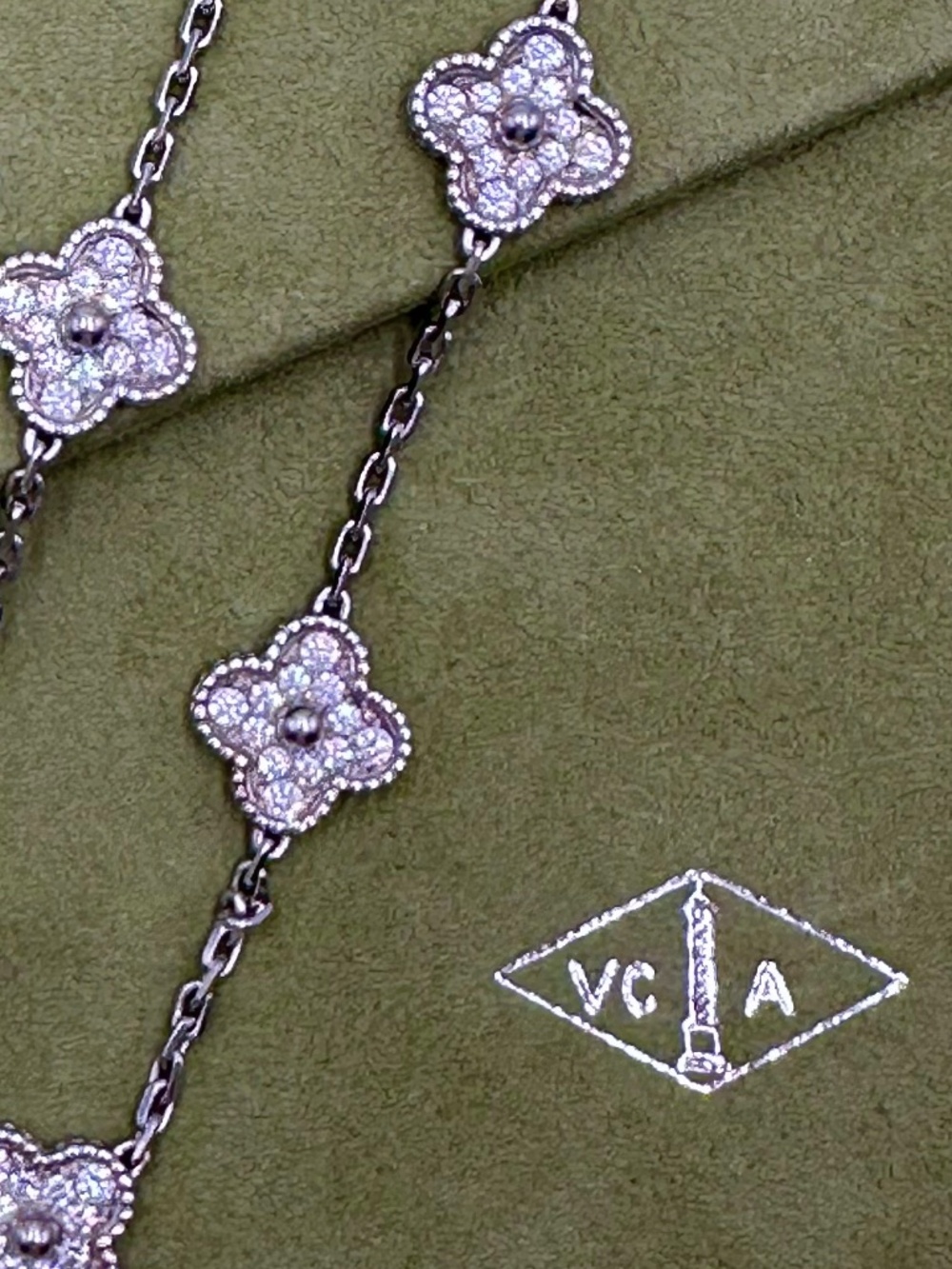 Van Cleef & Arpels Necklace Travel Pouch